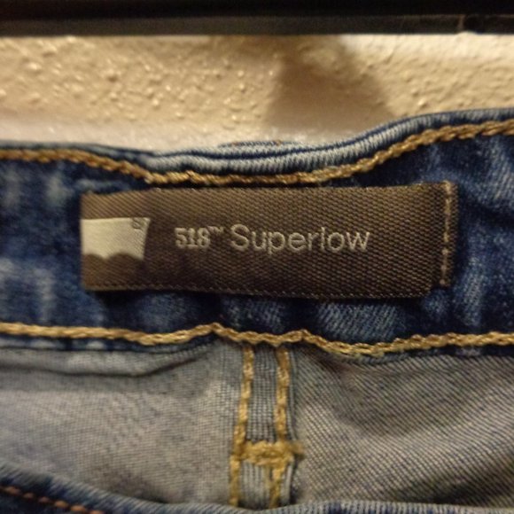 LEVI'S 518 Superlow Bootcut Jeans Size 9 M - Picture 10 of 11